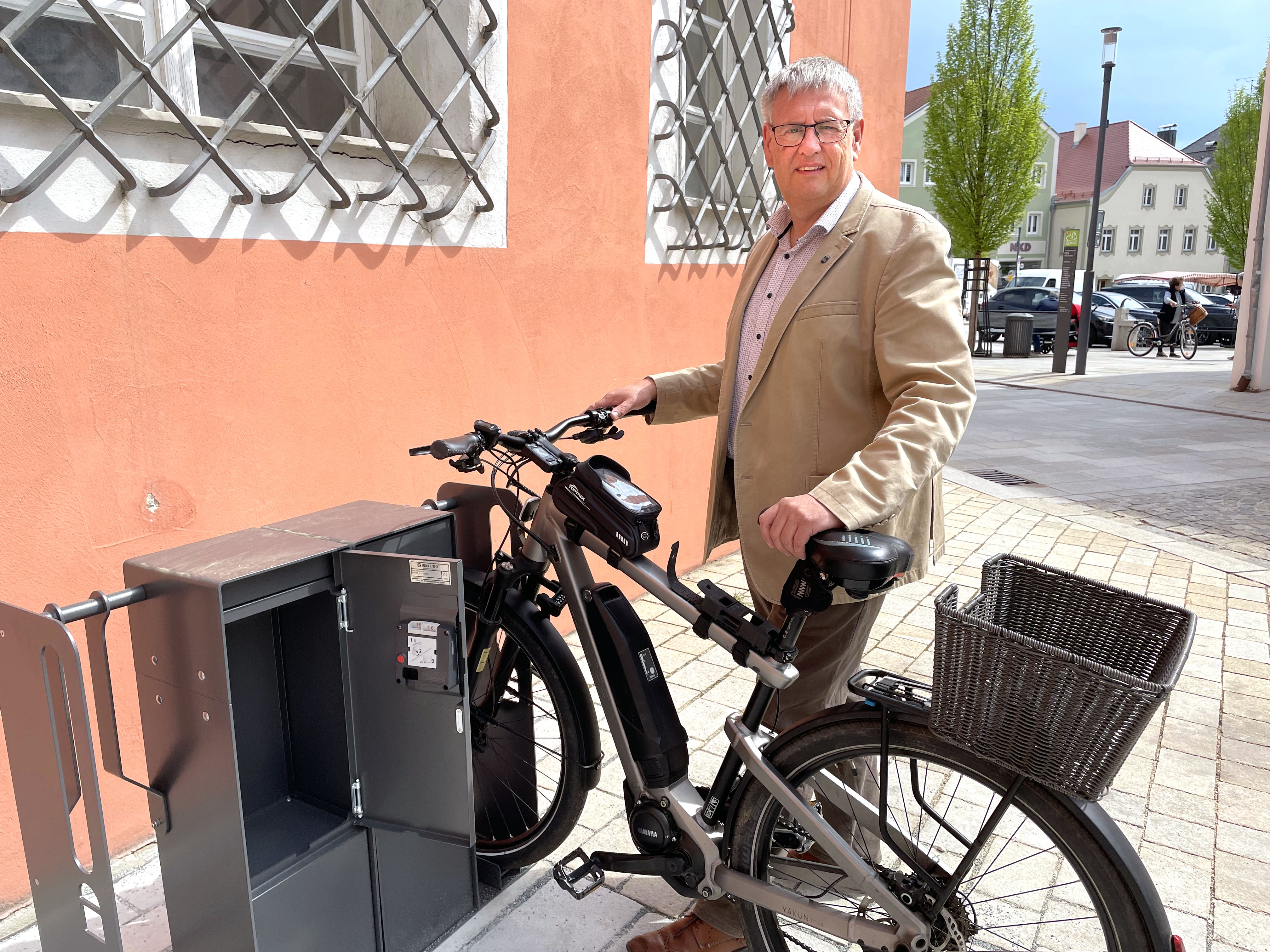 Hemau hat eine neue E-Bike-Ladestation