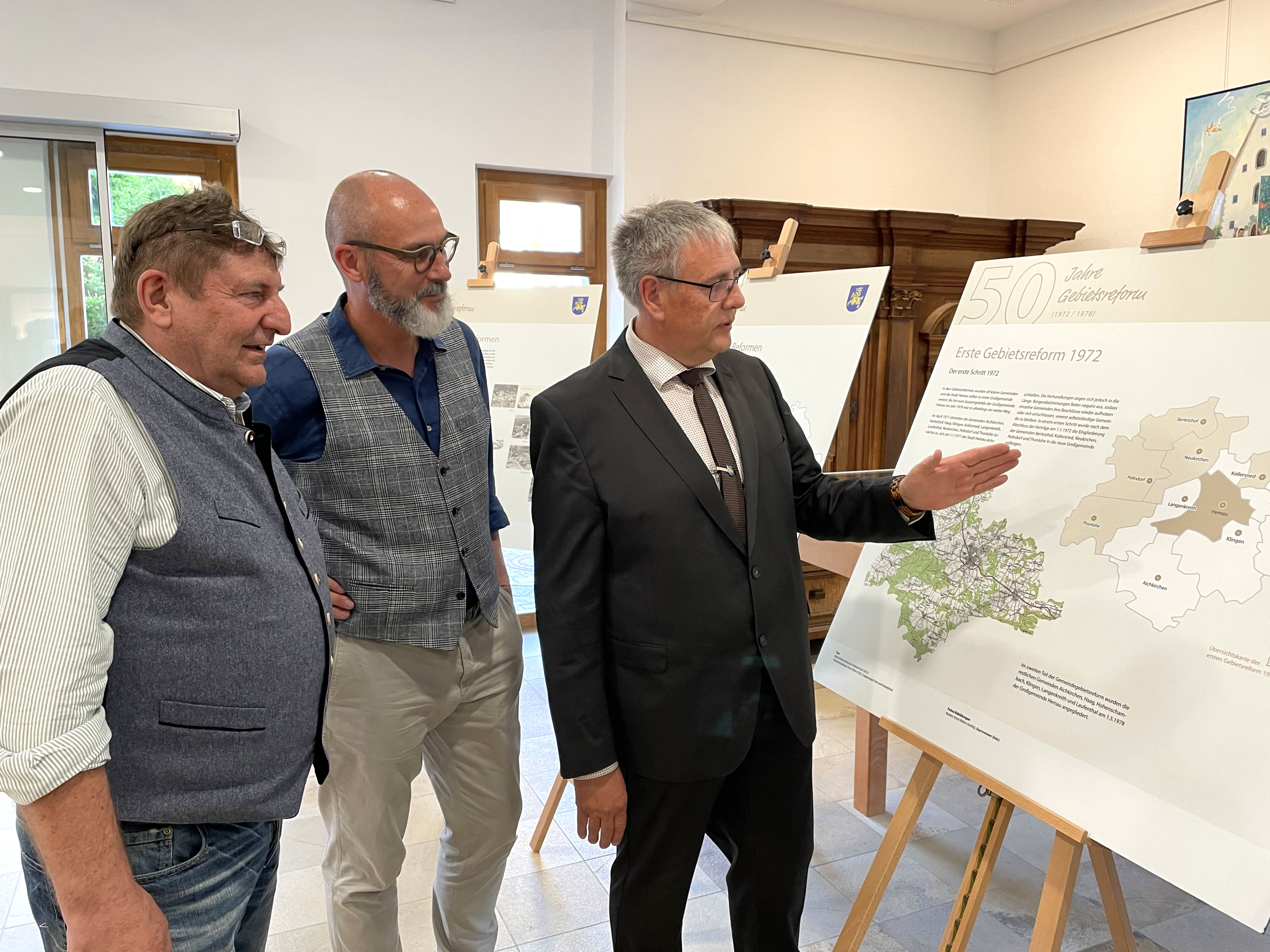 Ausstellungseröffnung 50 Jahre Gemeindegebietsreform Hemau